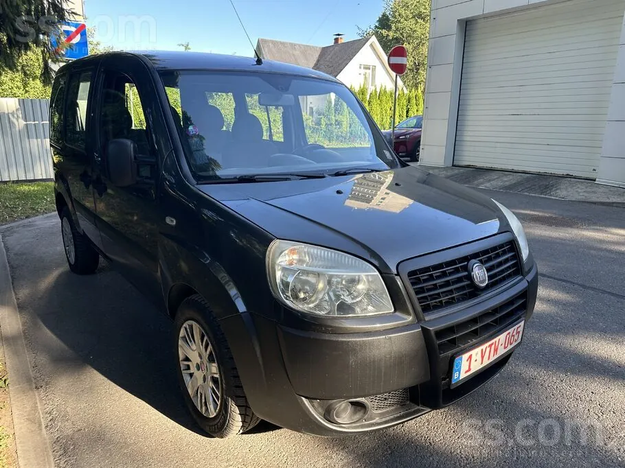 Fiat Doblo 2009 photo 2