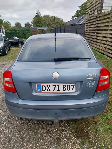 Skoda Octavia 2007 photo 2