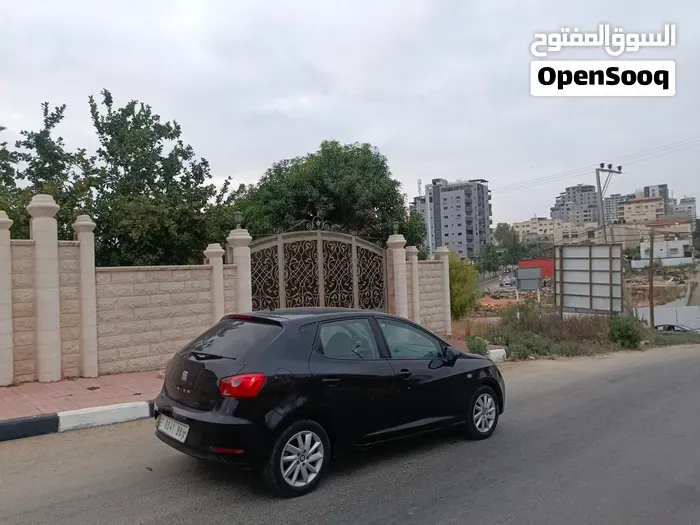 Seat Ibiza 2015 photo 3