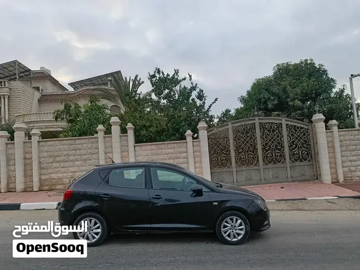 Seat Ibiza 2015 photo 4