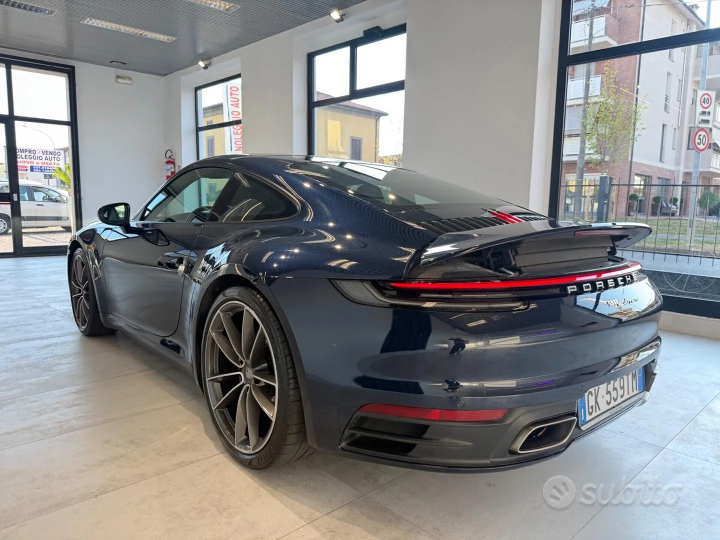 Porsche 911 2020 photo 4