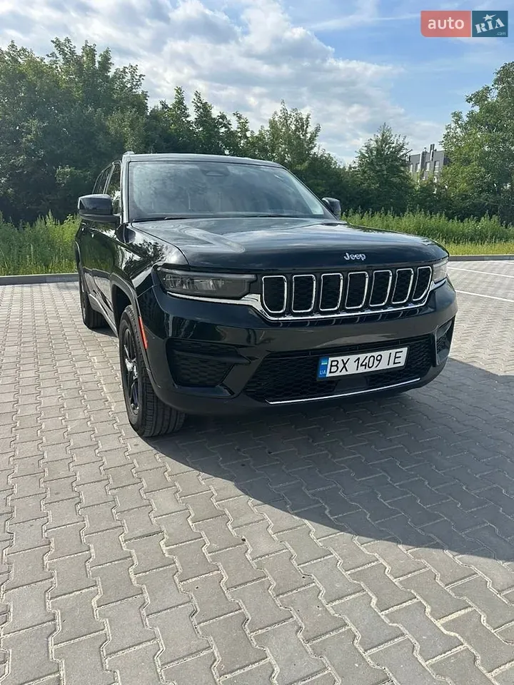 Jeep Grand Cherokee 2023 photo 2