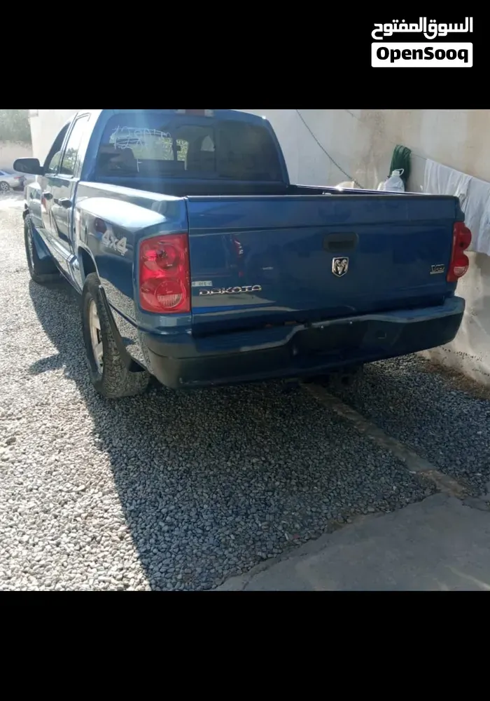 Dodge Dakota 2005 photo 2