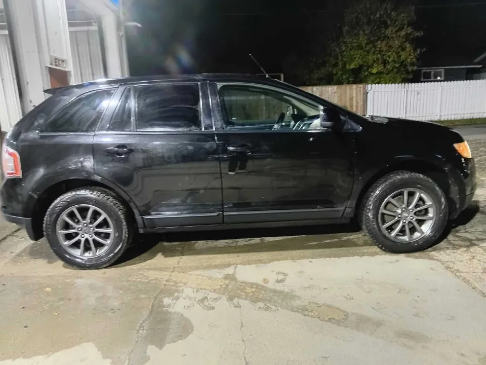 Ford Edge 2010 photo 2