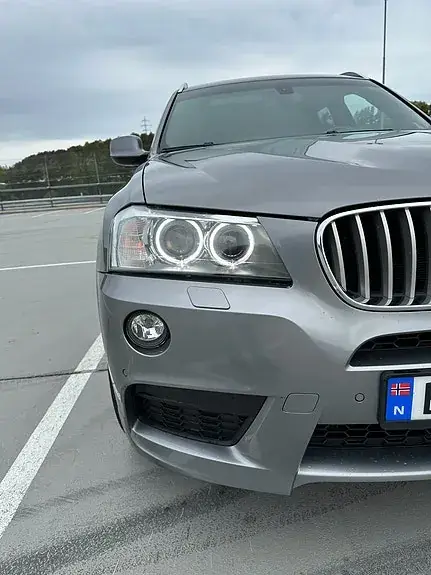 BMW X3 2012 photo 2