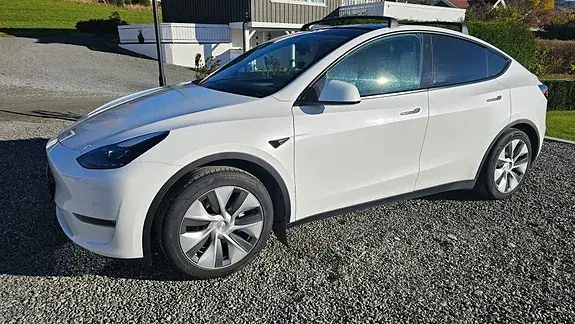 Tesla Model Y 2022 photo 4