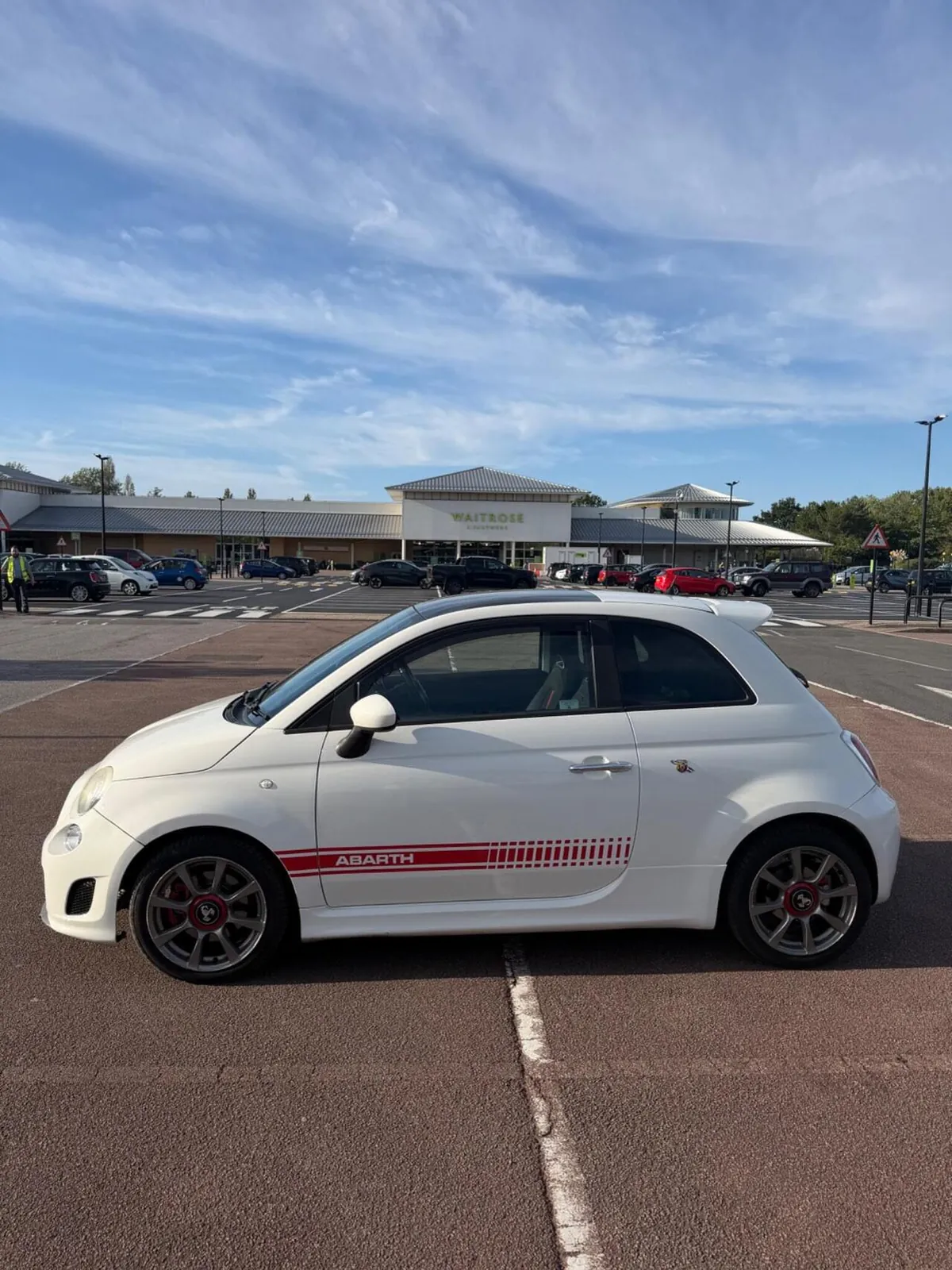 Abarth 500 2010 photo 2