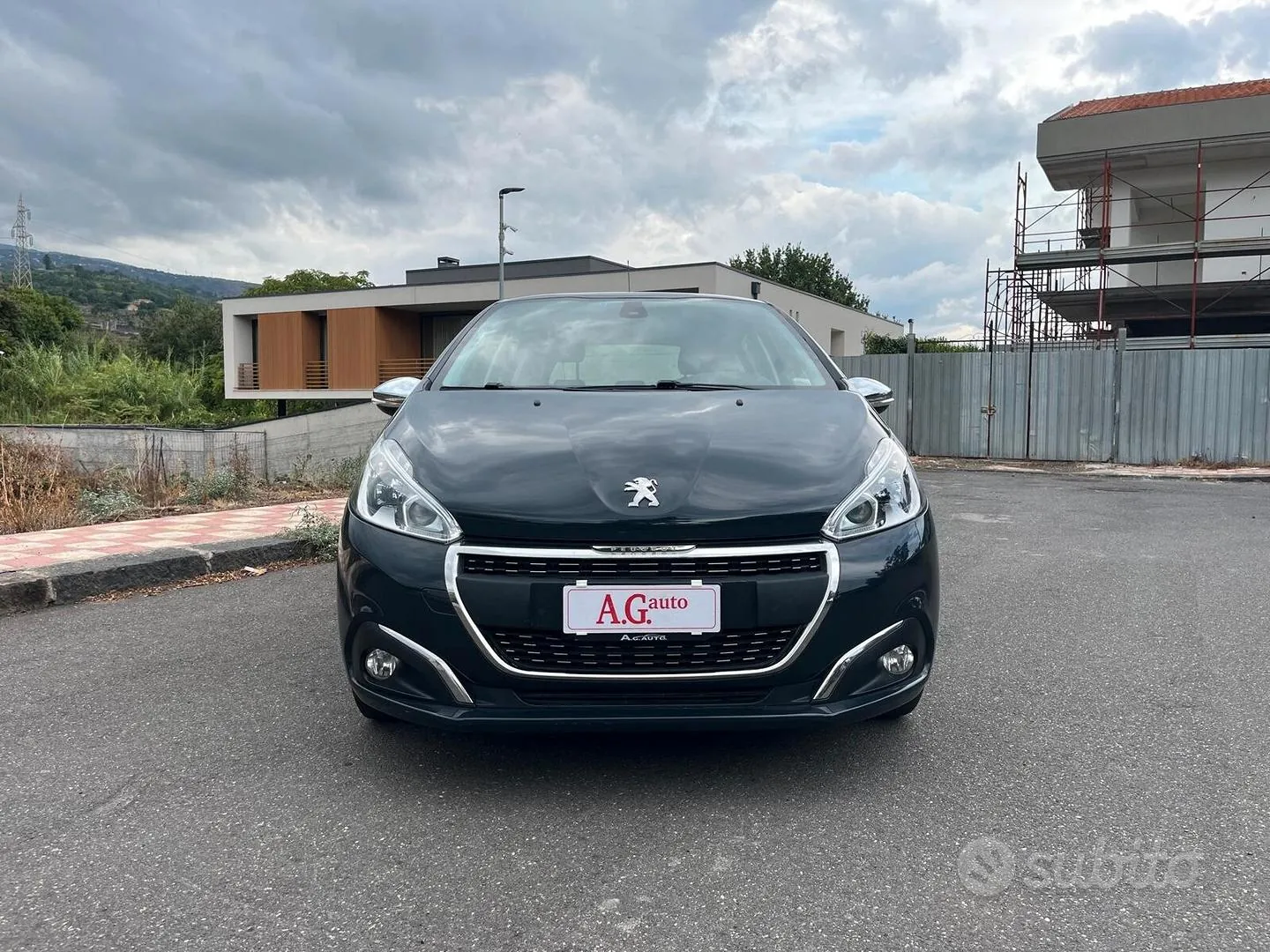 Peugeot 208 2016 photo 2