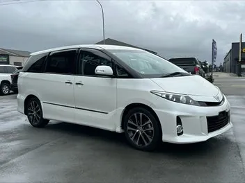 Toyota Estima 2016 photo 3