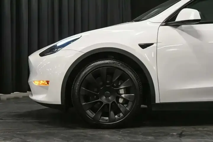 Tesla Model Y 2021 photo 5