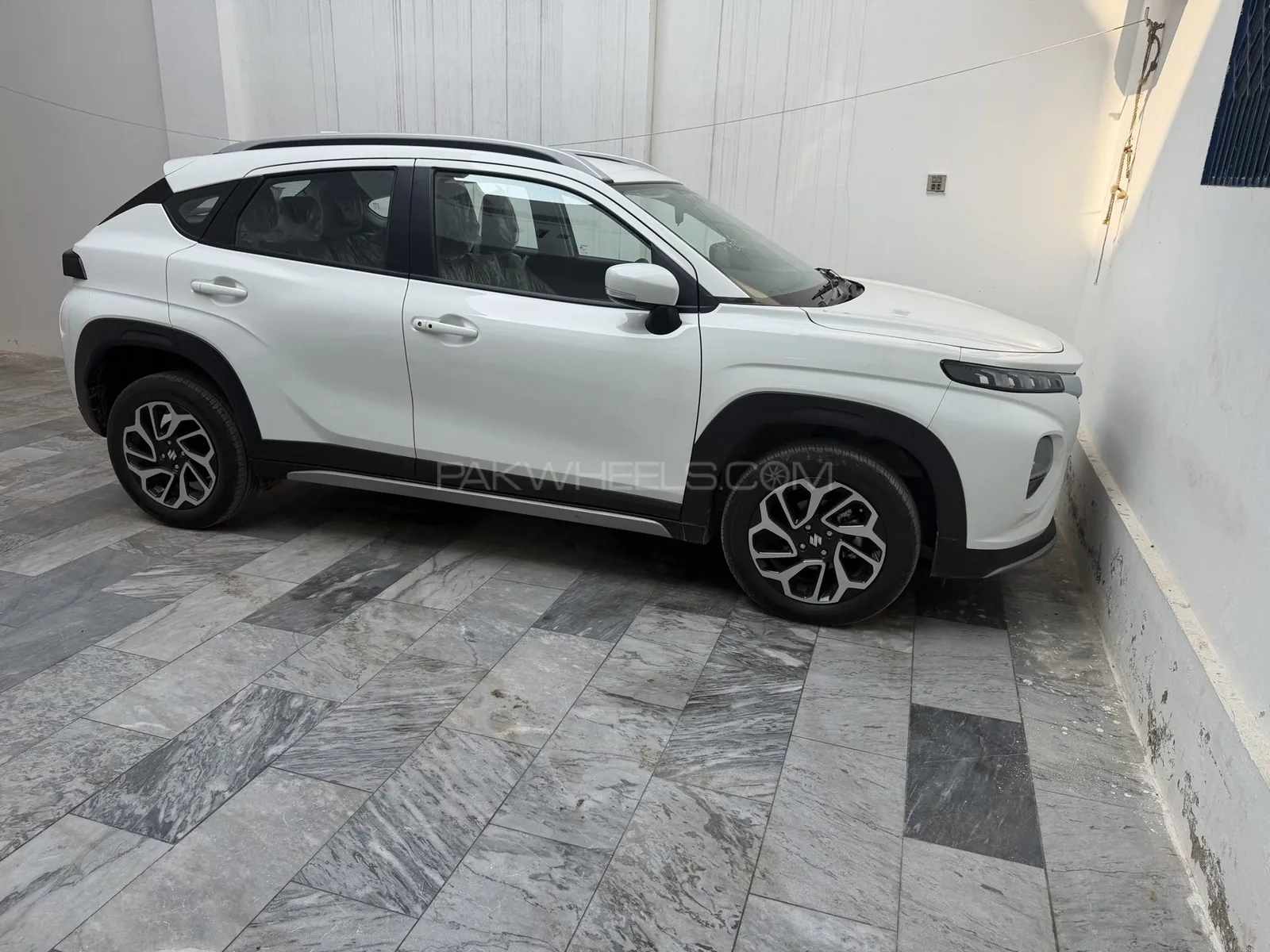 Suzuki Fronx