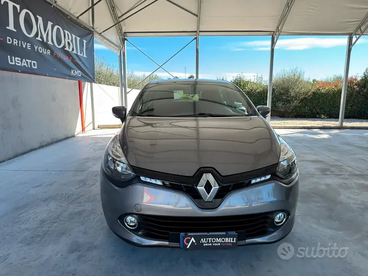 Renault Clio 2023 photo 3
