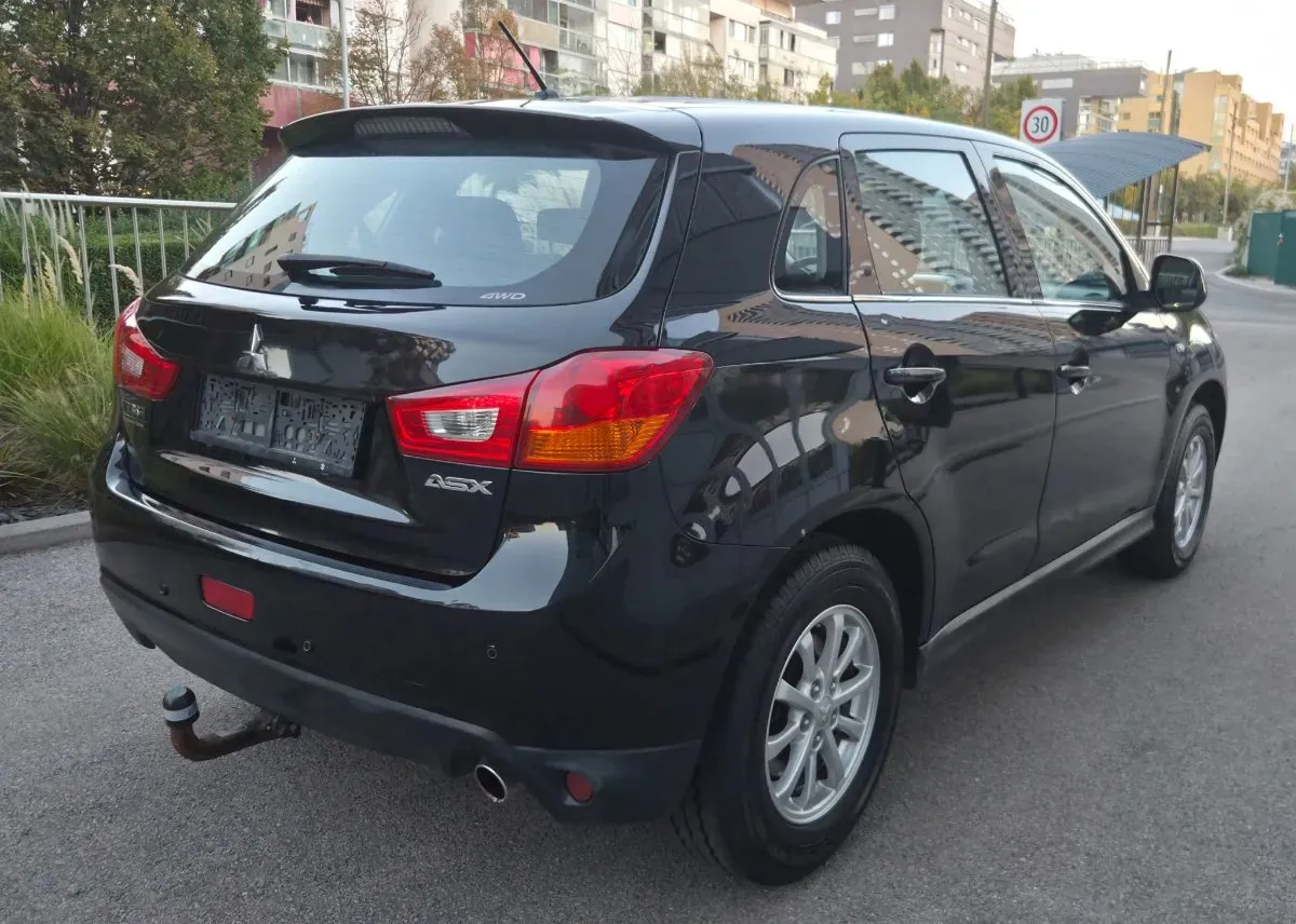 Mitsubishi Asx 2016 photo 2