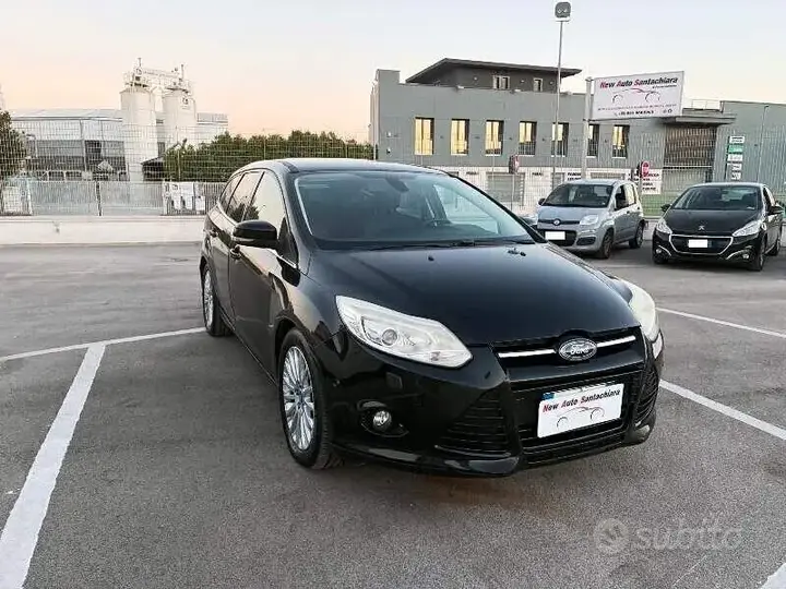 Ford Focus Sw 2012 photo 3
