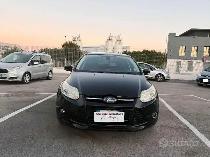 Ford Focus Sw 2012 photo 2