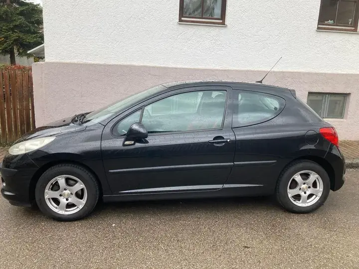 Peugeot 207