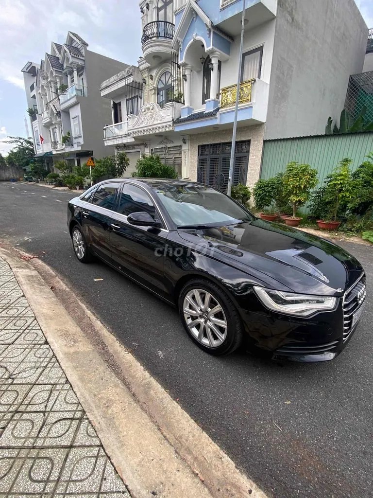 Audi A6 2011 photo 2