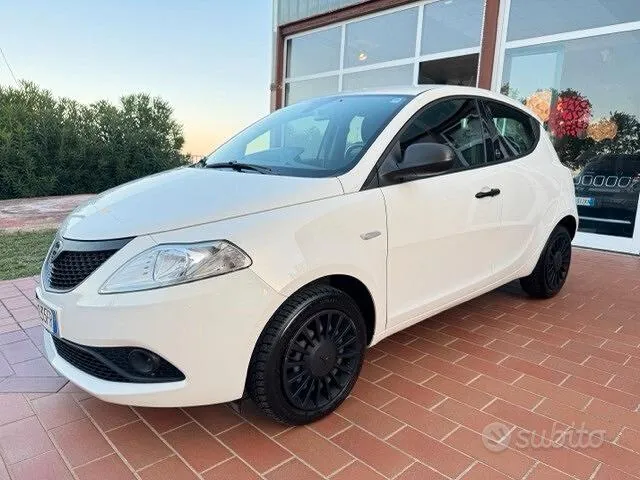 Lancia Ypsilon 2020 photo 2