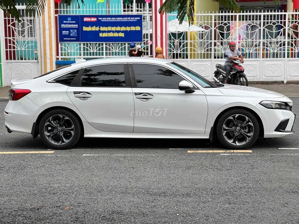 Honda Civic 2021 photo 4