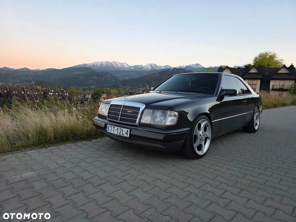 Mercedes-Benz W124