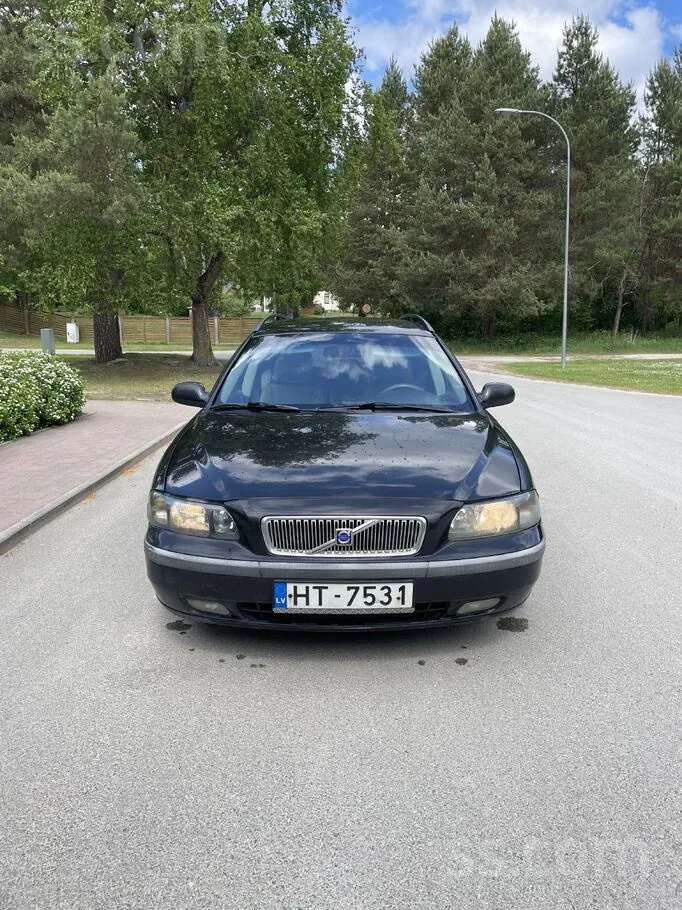 Volvo V70 2002 photo 3