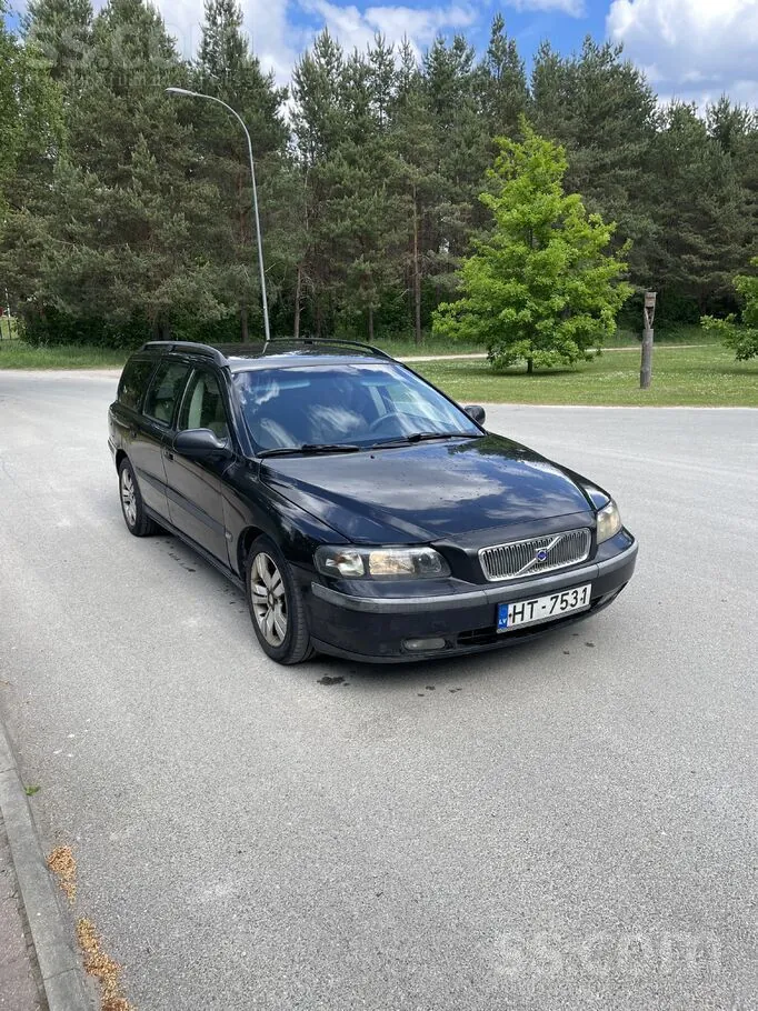 Volvo V70 2002 photo 2