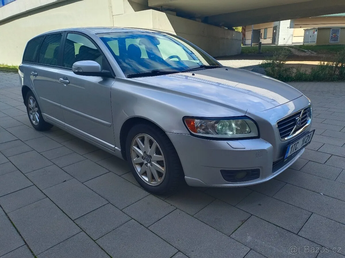 Volvo V50 2010 photo 5