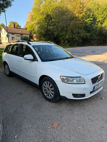 Volvo V50 2010 photo 4