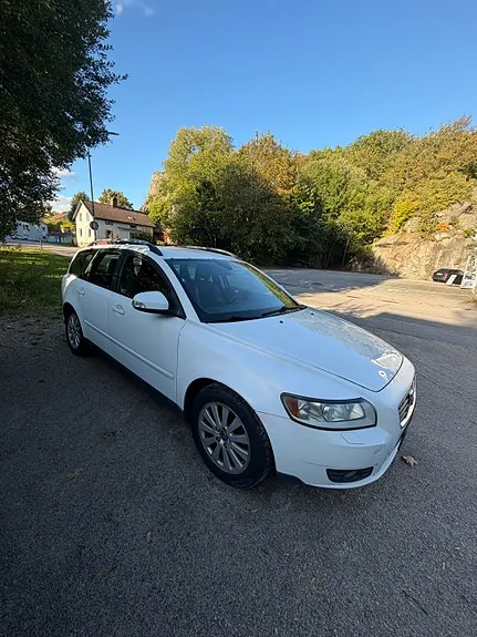 Volvo V50 2010 photo 3