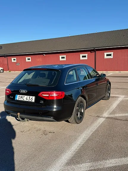 Audi A4 2013 photo 2