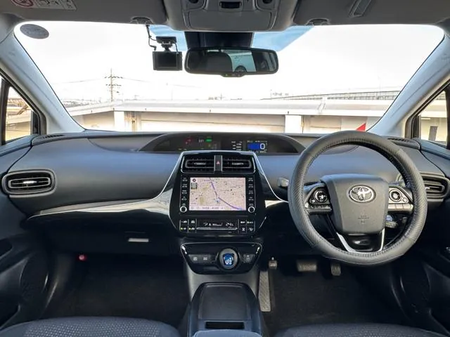 Toyota Prius 2021 photo 4