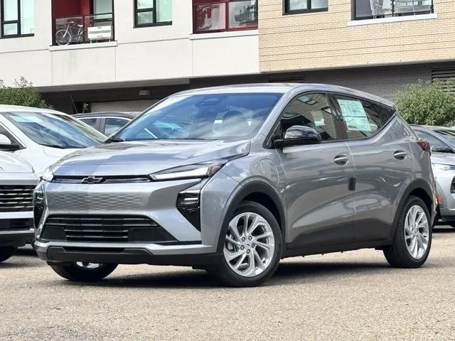 Chevrolet Bolt 2027 photo 2
