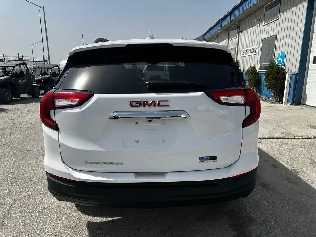 GMC Terrain 2023 photo 5