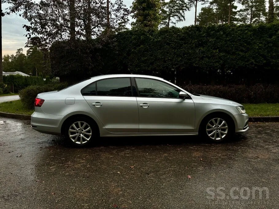 Volkswagen Jetta 2014 photo 2