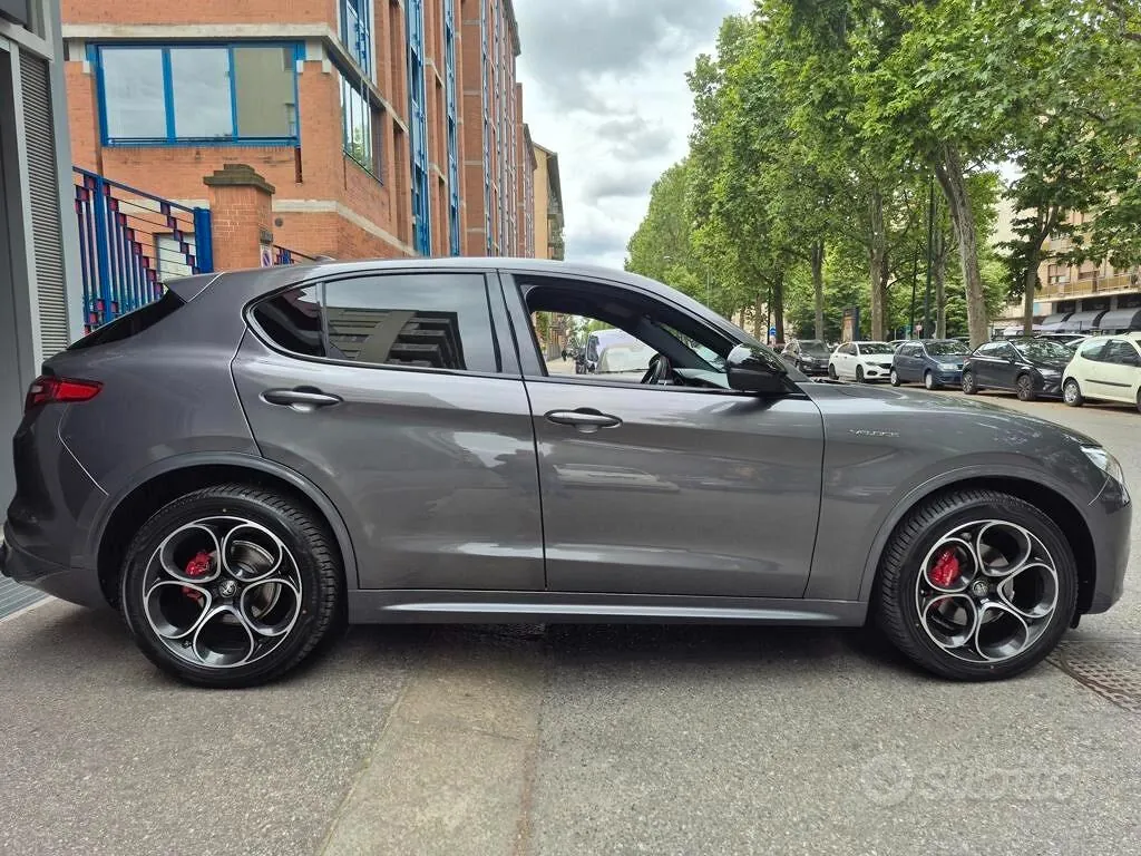 Alfa Romeo Stelvio 2023 photo 5