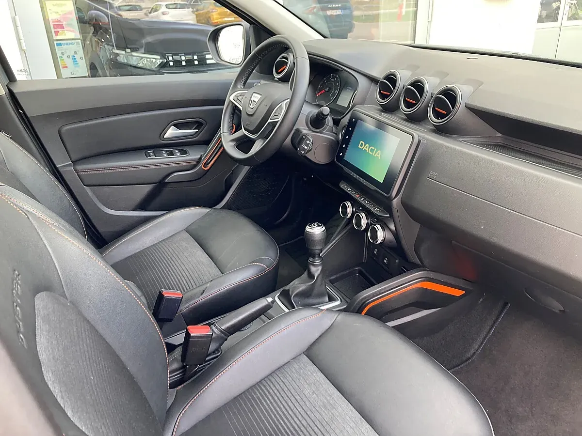 Dacia Duster 2023 photo 3
