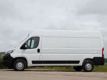 Opel Movano photo 2