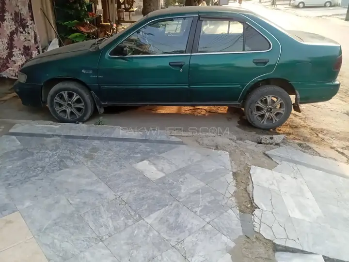 Nissan Sunny