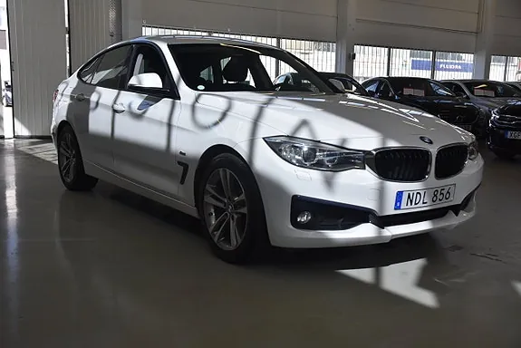 BMW 320D 2016 photo 2