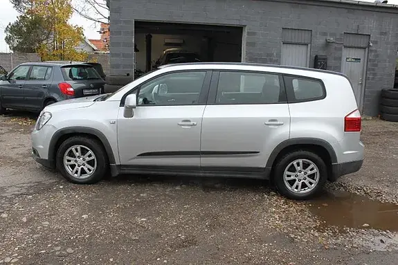Chevrolet Orlando 2012 photo 2