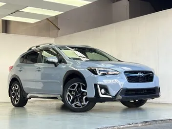 Subaru Xv 2018 photo 2