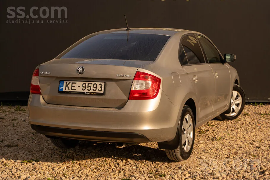 Skoda Rapid 2015 photo 5