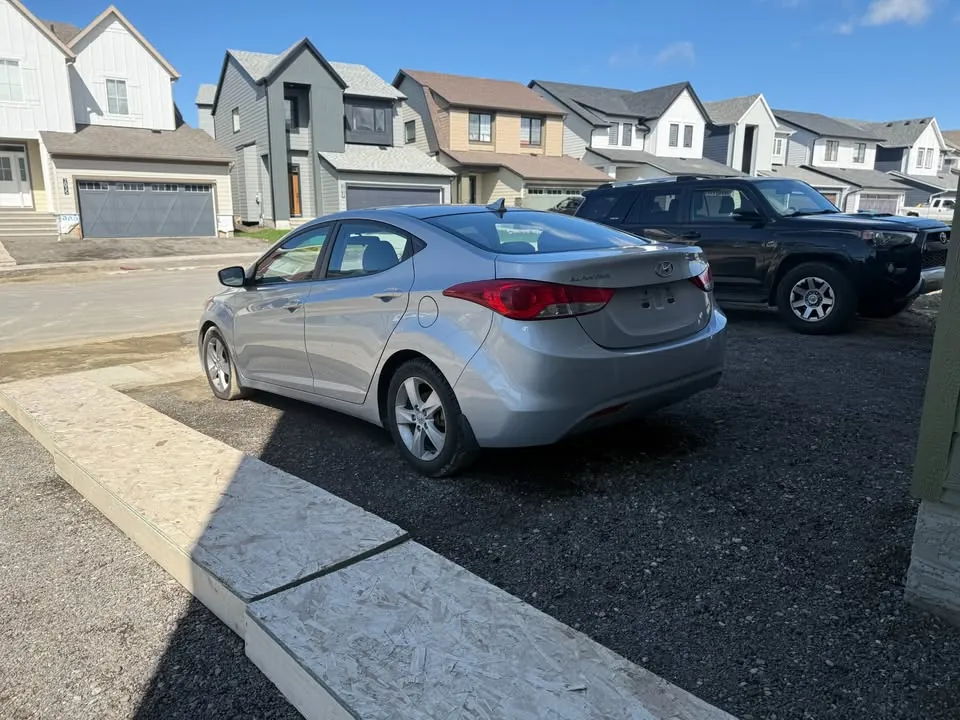 Hyundai Elantra 2013 photo 3