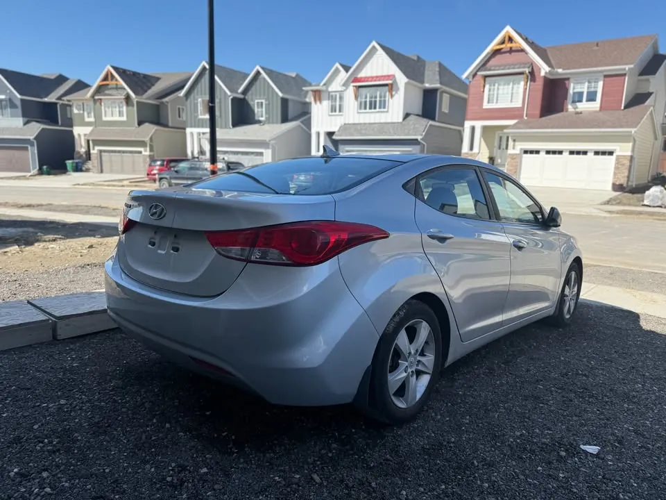 Hyundai Elantra 2013 photo 4