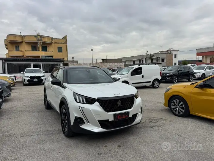 Peugeot 2008 2021 photo 4