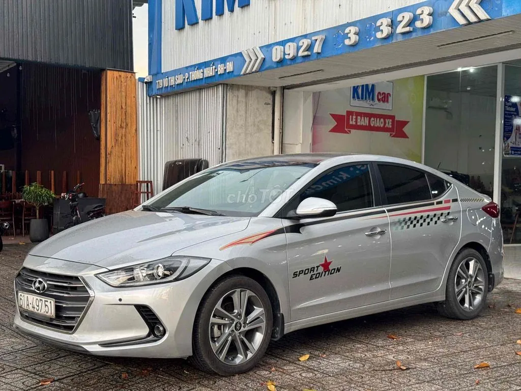 Hyundai Elantra 2018 photo 2