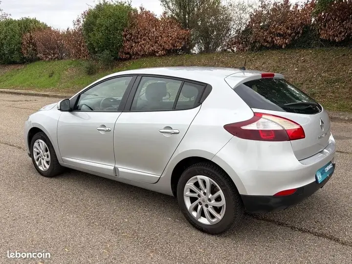 Renault Megane 2012 photo 3