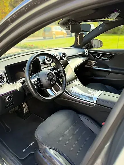 Mercedes-Benz C 300 2024 photo 3