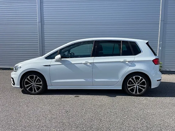 Volkswagen Golf Sportsvan 2016 photo 2