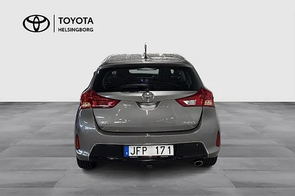 Toyota Auris 2013 photo 5